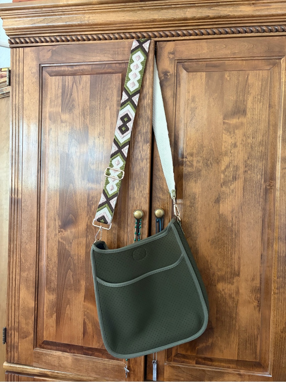 Neoprene Olive Green Shoulder Bag with Patterned Adjustable Guitar-style Strap